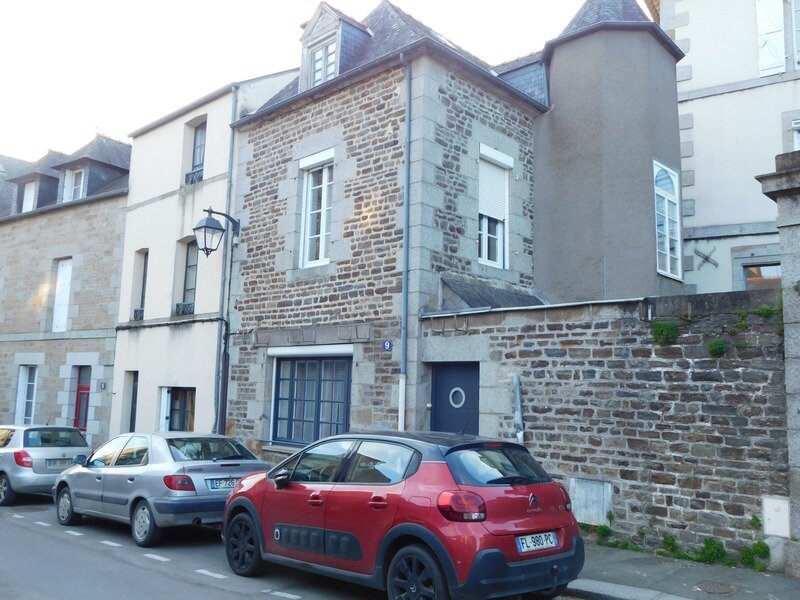 Casa de 2 dormitorios en Fougeres, France No. 200218