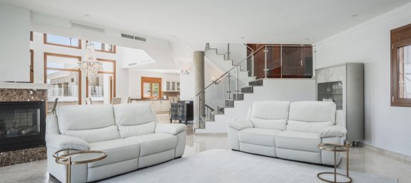 5 bedrooms House in Malaga, Spain No. 90808 5