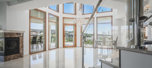 5 bedrooms House in Malaga, Spain No. 90808 4