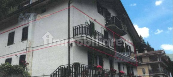 4 rooms Apartment in Collio, Italy No. 181034 7