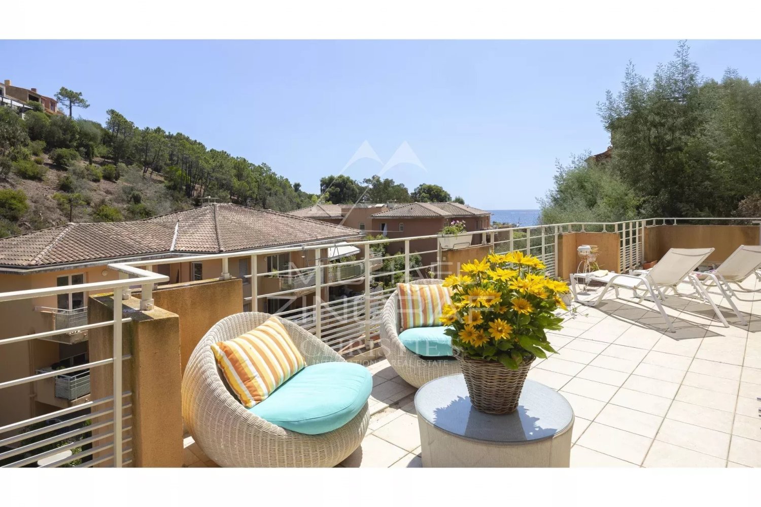 3 bedrooms Apartment in Theoule-sur-Mer, France No. 293352