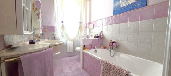 4غرفة شقة في Casoria, Italy رقم 7338 12