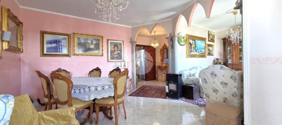 4غرفة شقة في Casoria, Italy رقم 7338 6