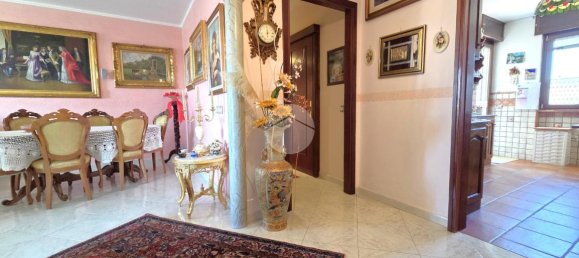 4غرفة شقة في Casoria, Italy رقم 7338 2