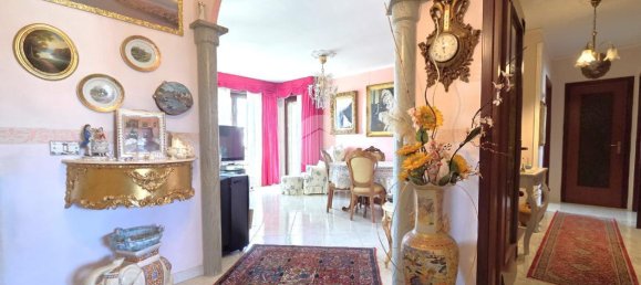 4غرفة شقة في Casoria, Italy رقم 7338 4