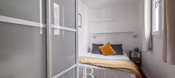 2 bedrooms Apartment in Paris, France No. 124963 11