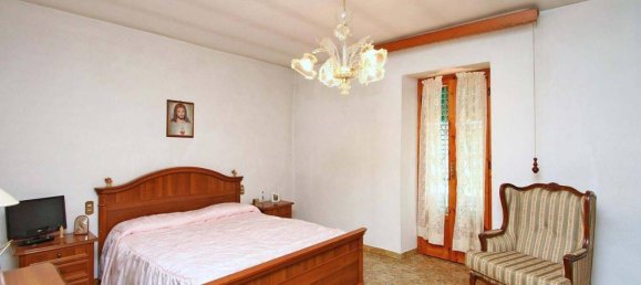 15 rooms Villa in Castelfranco Piandiscò, Italy No. 149961 3