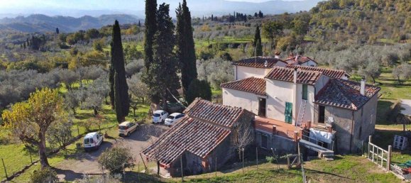 15 rooms Villa in Castelfranco Piandiscò, Italy No. 149961 2