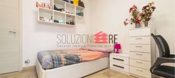 3-salle Appartement à Novara, Italy No. 263869 9