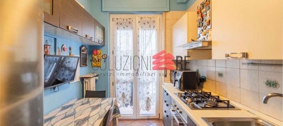 3-salle Appartement à Novara, Italy No. 263869 7