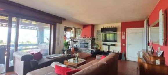 7-salle Villa à Maccagno con Pino e Veddasca, Italy No. 11836 3