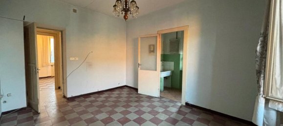 4 rooms Apartment in Chieti, Italy No. 117618 5