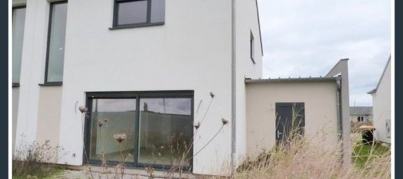 3 bedrooms House in Epping, France No. 211310 9