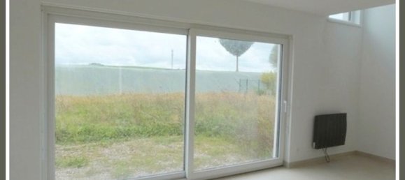 3 bedrooms House in Epping, France No. 211310 3