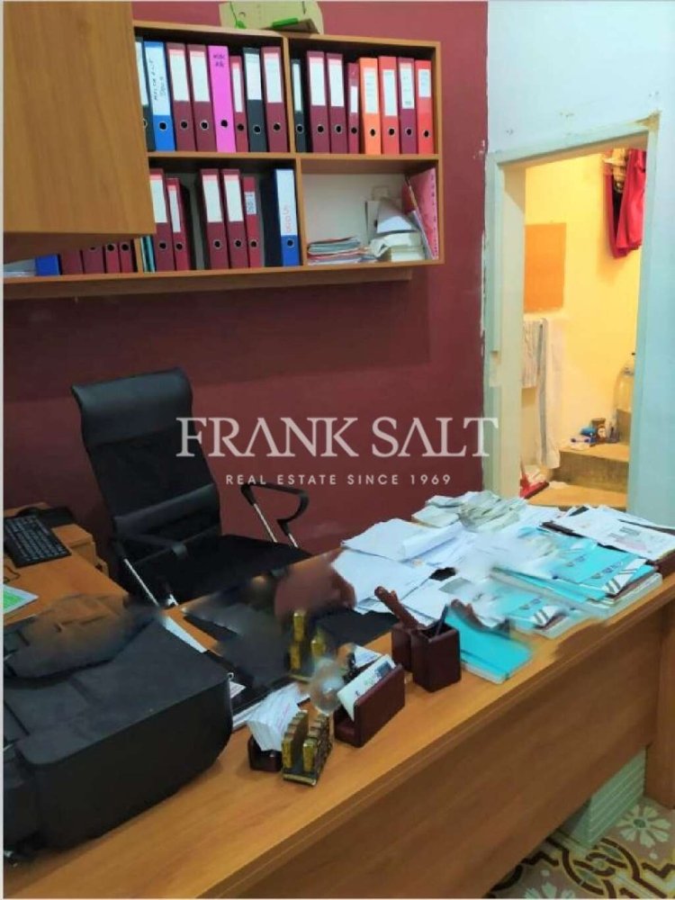 22m² Shop in Birkirkara, Malta No. 12137