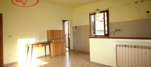 2 bedrooms Apartment in Cavriglia, Italy No. 355169 4