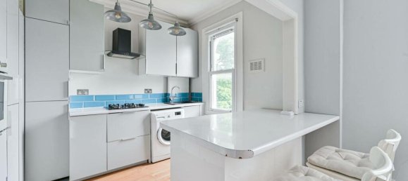 Apartamento de 4 dormitorios en Forest Hill, United Kingdom No. 11907 3