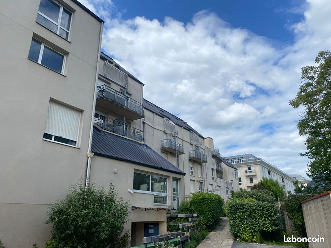 Studio in Orleans, France, Nr. 274997