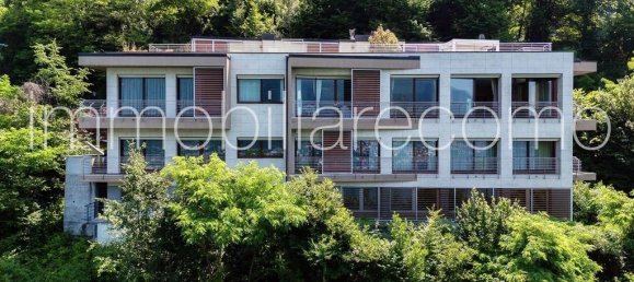 3 bedrooms Penthouse in Faggeto Lario, Italy No. 327773 31