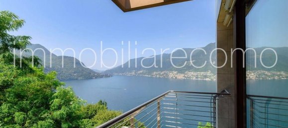 3 bedrooms Penthouse in Faggeto Lario, Italy No. 327773 4