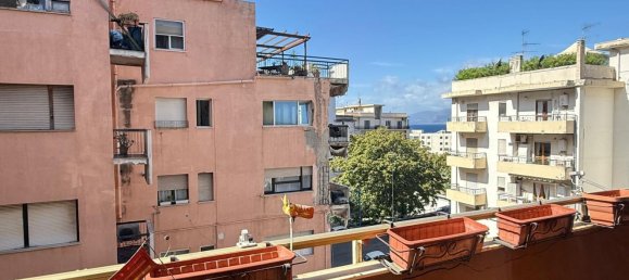 6 bedrooms Apartment in Reggio Calabria, Italy No. 372419 2