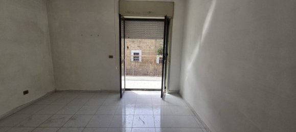 2 غرف نوم شقة في San Nicola la Strada, Italy رقم 117685 2