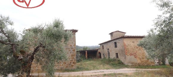 6 rooms Villa in Montevarchi, Italy No. 234890 3