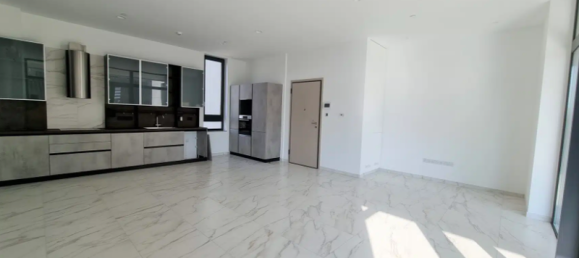 Квартира с 3 спальнями в Лимассол, Кипр № 8592 5