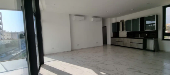 Квартира с 3 спальнями в Лимассол, Кипр № 8592 4