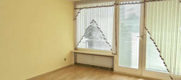 2 rooms Apartment in Falkenhagener Feld, Germany No. 39085 6