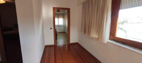 5 bedrooms House in Guardo, Spain No. 80602 15