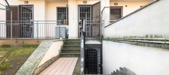 3غرفة شقة في Poli, Italy رقم 31909 39