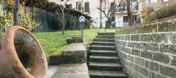 3غرفة شقة في Poli, Italy رقم 31909 47