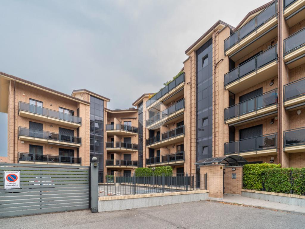 4 Schlafzimmer Wohnung in Alpignano, Italy, Nr. 356655