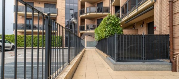 4 Schlafzimmer Wohnung in Alpignano, Italy, Nr. 356655 3