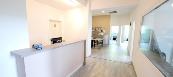 Здание с 14 комнатами в Майн-Кинциг, Германия № 309193 10