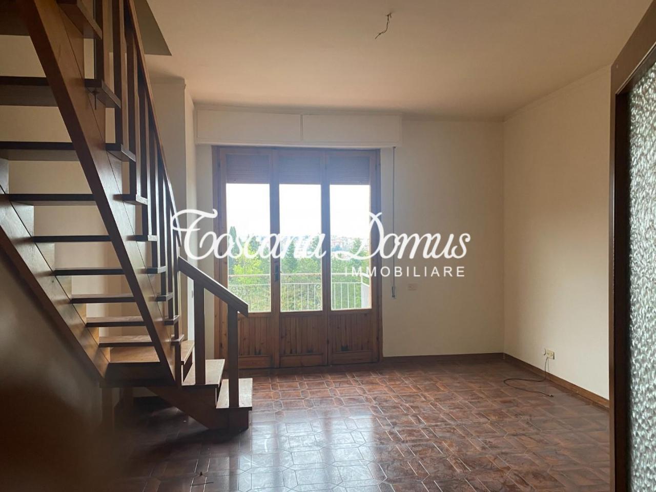 Квартира с 5 комнатами в Сиена, Италия № 34001