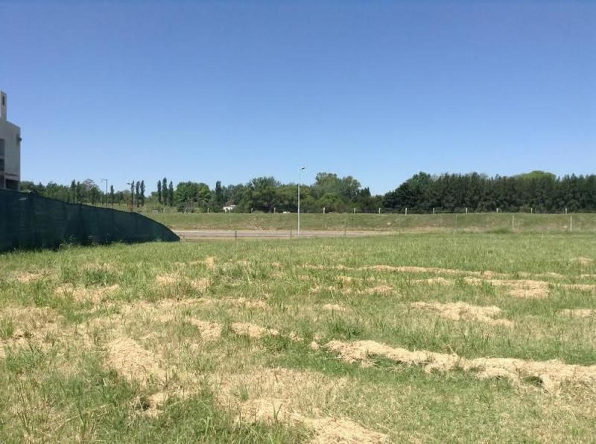  Land in Escobar, Argentina No. 121565