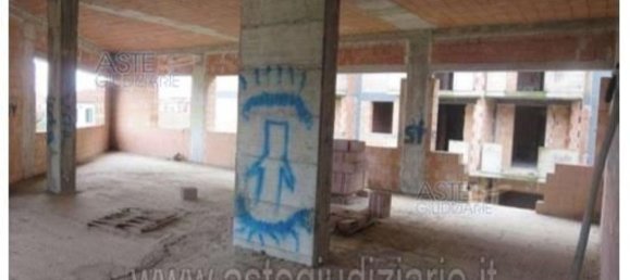 3 Schlafzimmer Haus in Castelfranco di Sotto, Italy, Nr. 342529 4