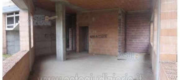 3 Schlafzimmer Haus in Castelfranco di Sotto, Italy, Nr. 342529 2