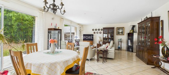 3 Schlafzimmer Haus in Quimper, France, Nr. 359034 6