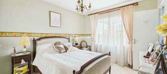 3 Schlafzimmer Haus in Quimper, France, Nr. 359034 14