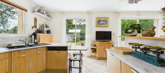 3 Schlafzimmer Haus in Quimper, France, Nr. 359034 22