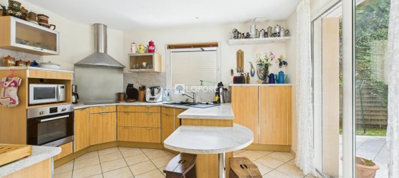 3 Schlafzimmer Haus in Quimper, France, Nr. 359034 8