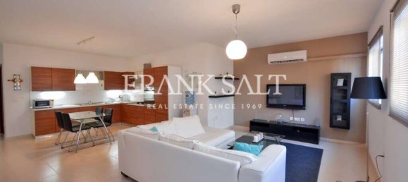 2 bedrooms Maisonette in Saint Julian's, Malta No. 9476 4