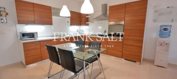 2 bedrooms Maisonette in Saint Julian's, Malta No. 9476 2