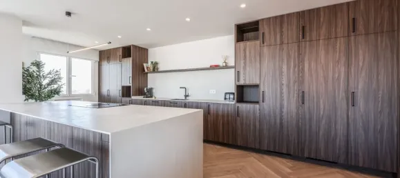 4 bedrooms Apartment in Madrid, Spain No. 139092 10