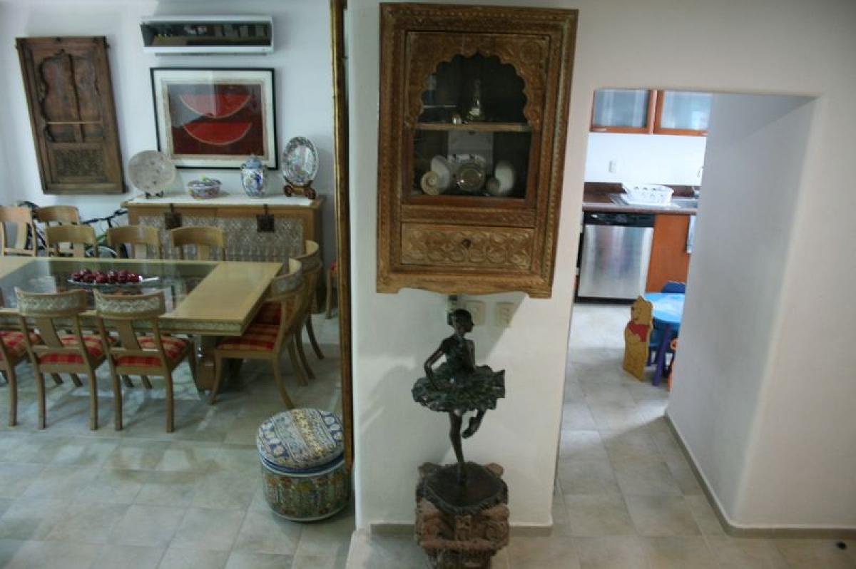 Дом с 4 спальнями в Мехико, Мексика № 185346