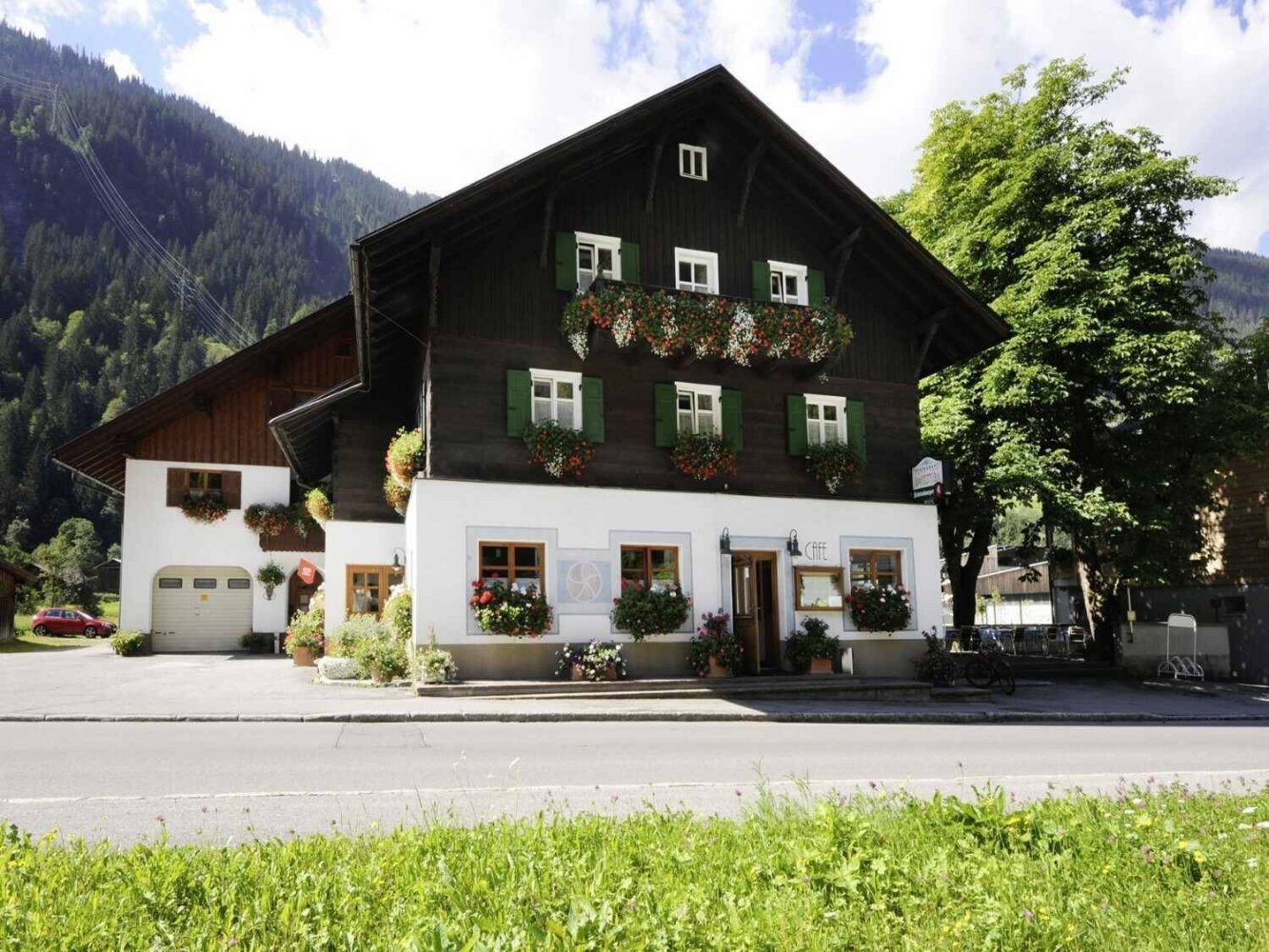 Commercial property in Gaschurn, Austria No. 234215
