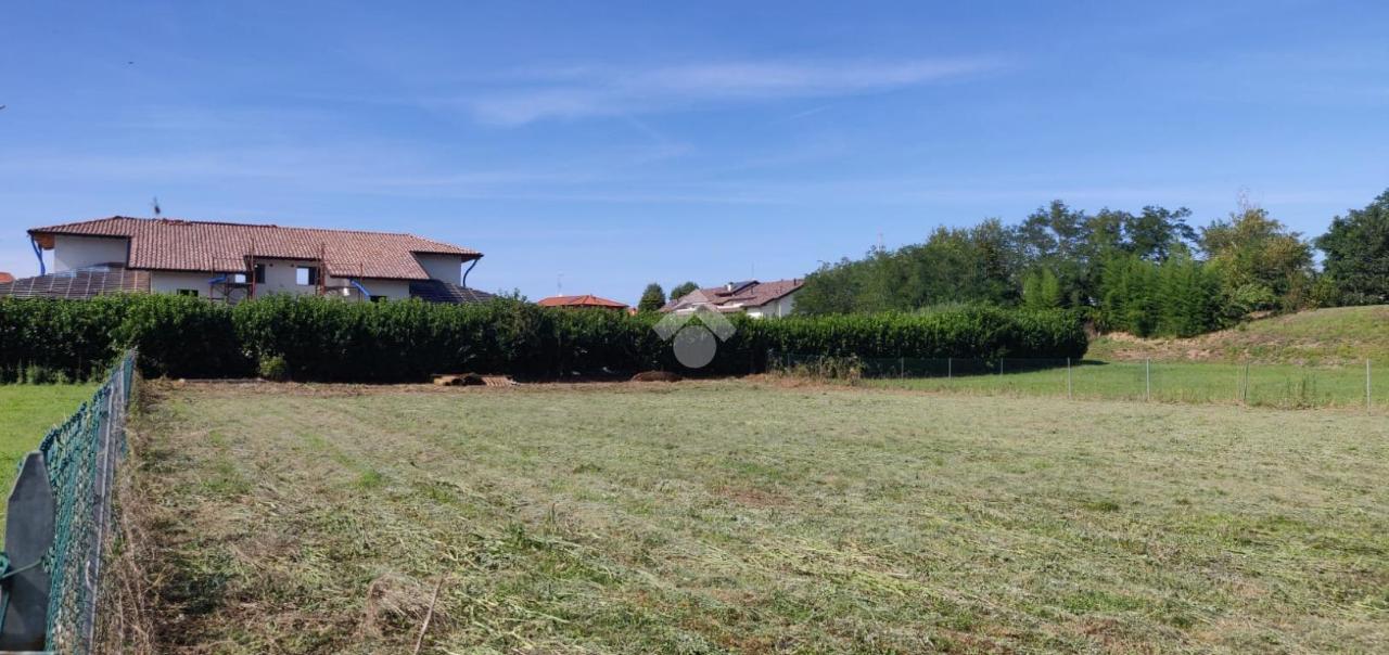 Grundstück in Cuggiono, Italy 1530m², Nr. 17677